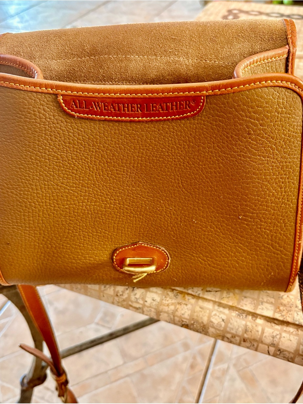 Women's Tan Shoulder Bag